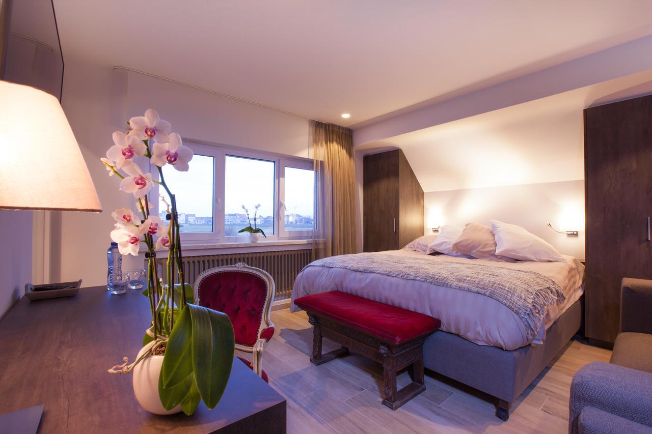 Sable D'O -Vlak Aan De Zee- Bed and Breakfast Mariakerke  Exteriör bild